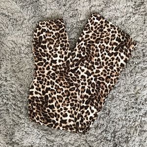 FOREVER 21 - long cheetah print pants